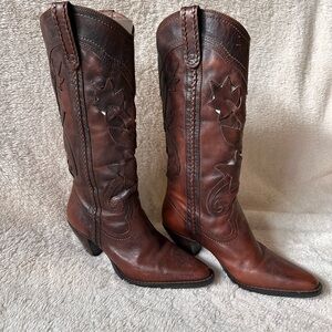 Bass Dark Brown Heeled Boots